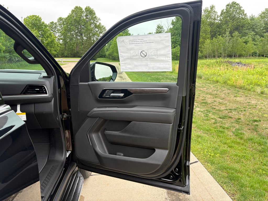 New 2026 Chevrolet Tahoe LS w/ LS Custom Edition AWD/4WD image 30