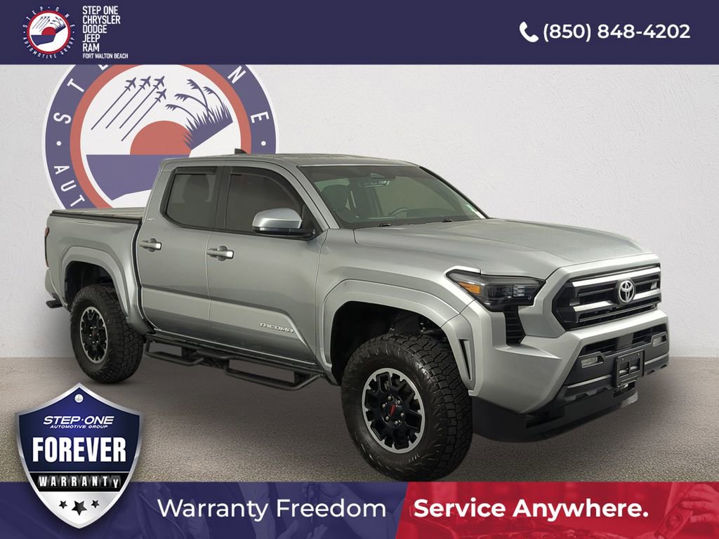 Used 2025 Toyota Tacoma SR5 image 1