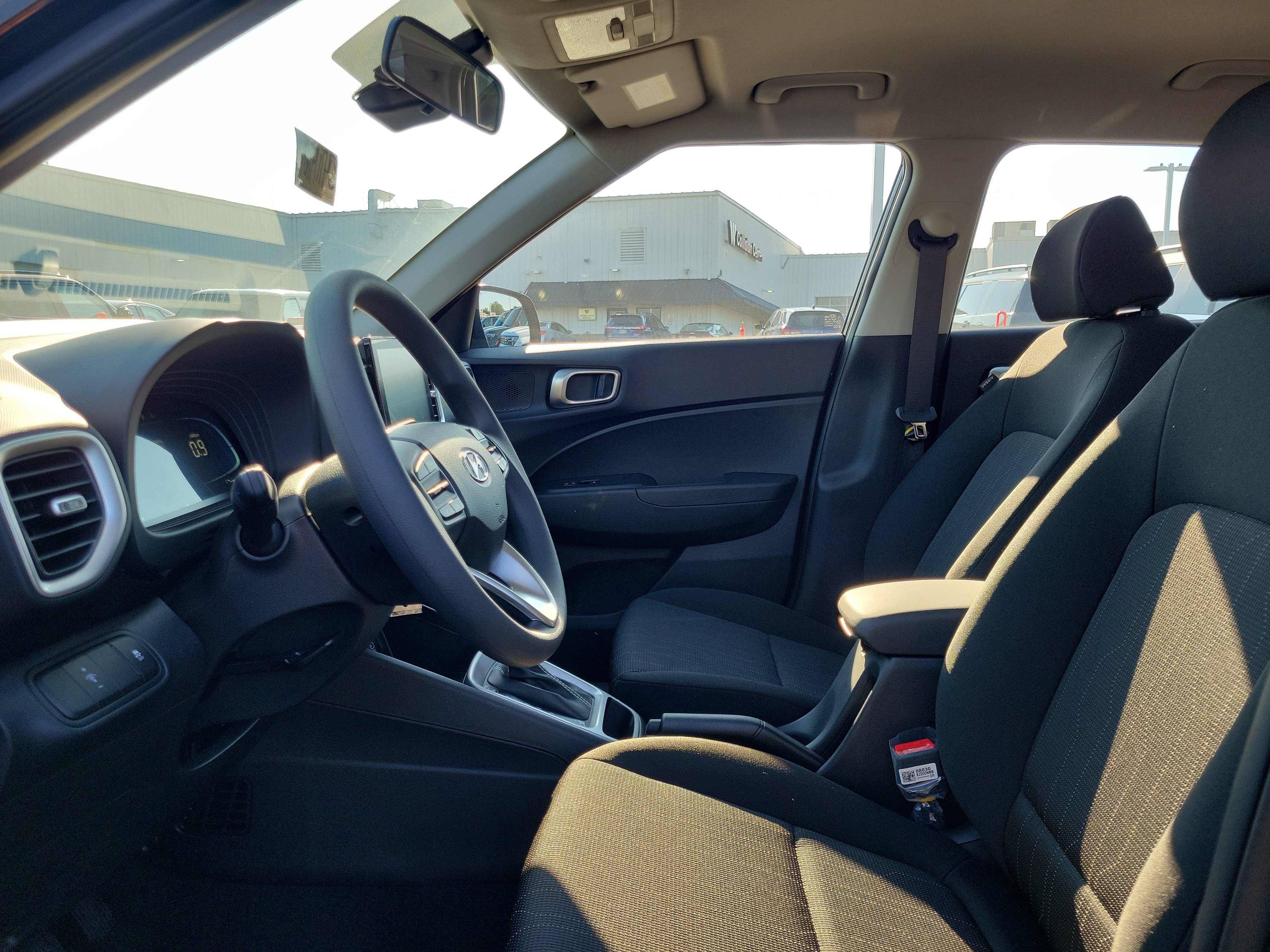 New 2026 Hyundai Venue SE FWD image 14