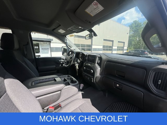 Used 2022 Chevrolet Silverado 2500 Custom w/ Custom Value Package AWD/4WD image 15