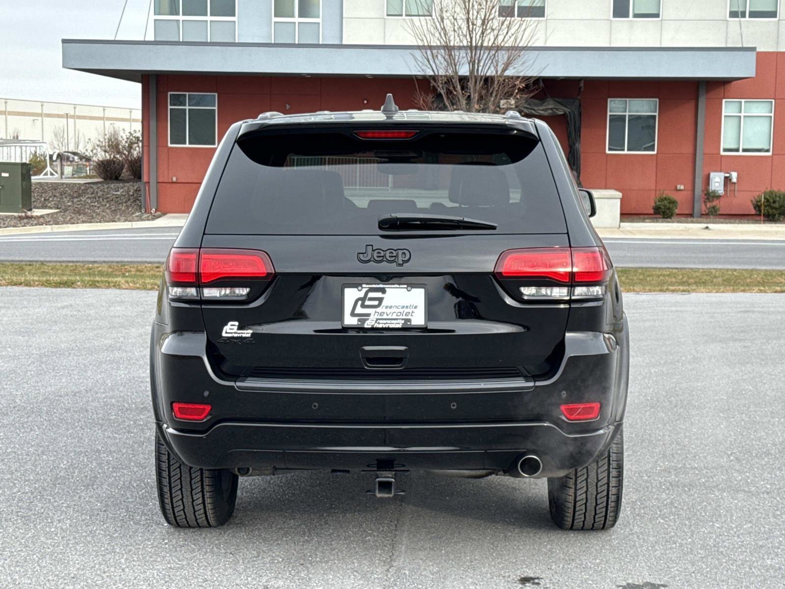 Used 2019 Jeep Grand Cherokee Altitude image 25