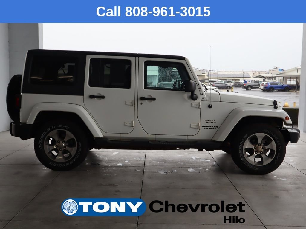 Used 2016 Jeep Wrangler Unlimited Sahara w/ Connectivity Group AWD/4WD image 6