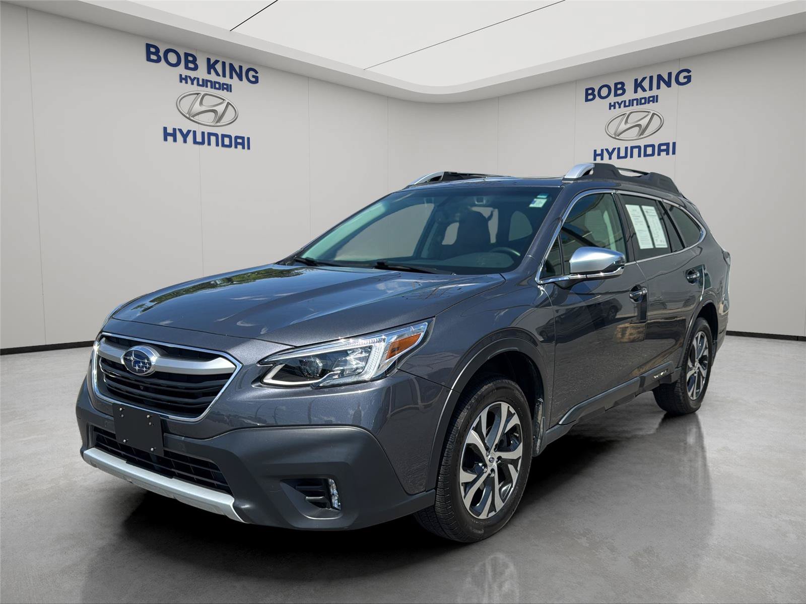 Used 2022 Subaru Outback Touring w/ Popular Package #2 AWD/4WD image 1