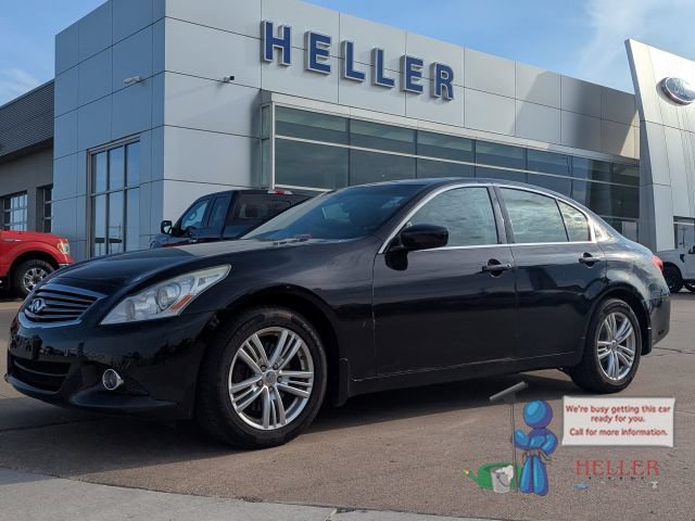 Used 2013 INFINITI G37 x Sedan w/ Premium Pkg AWD/4WD image 3