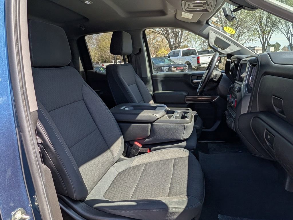 Used 2019 Chevrolet Silverado 1500 LT w/ All-Star Edition AWD/4WD image 17
