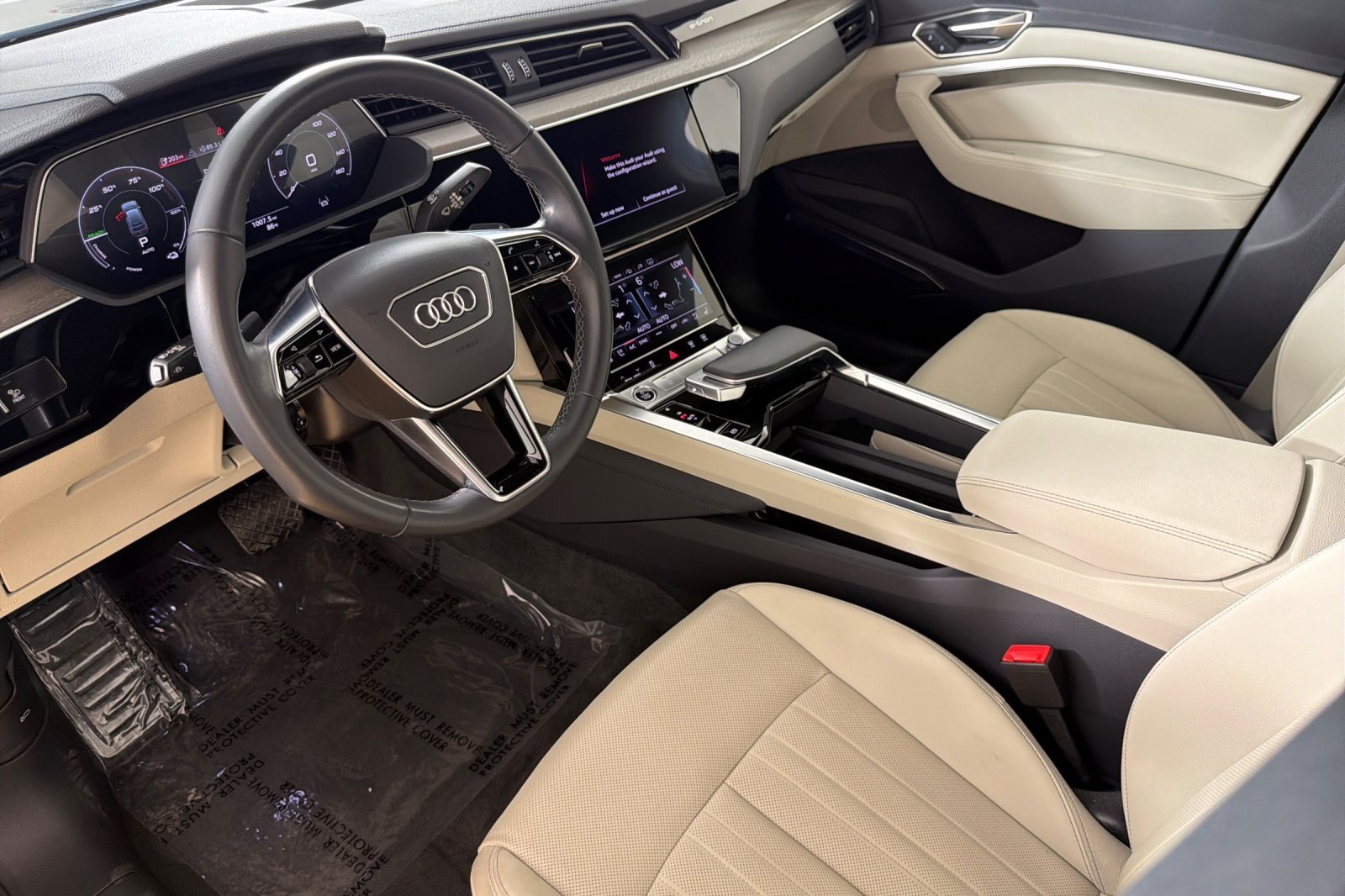 Used 2024 Audi Q8 e-tron Premium Plus w/ Premium Plus Package AWD/4WD image 9