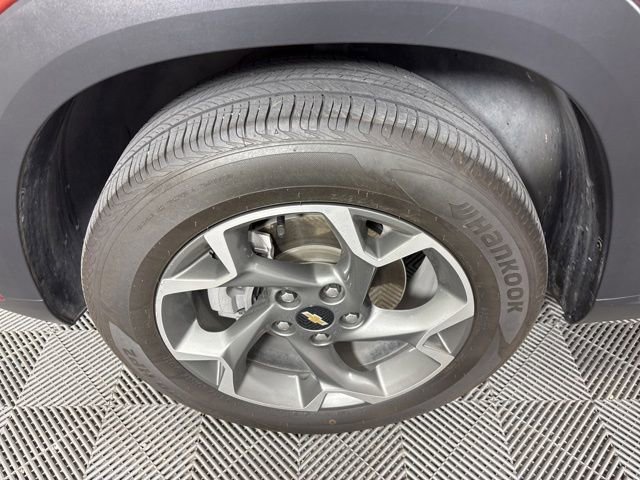 Used 2024 Chevrolet Trax LT w/ Driver Confidence Package FWD image 37