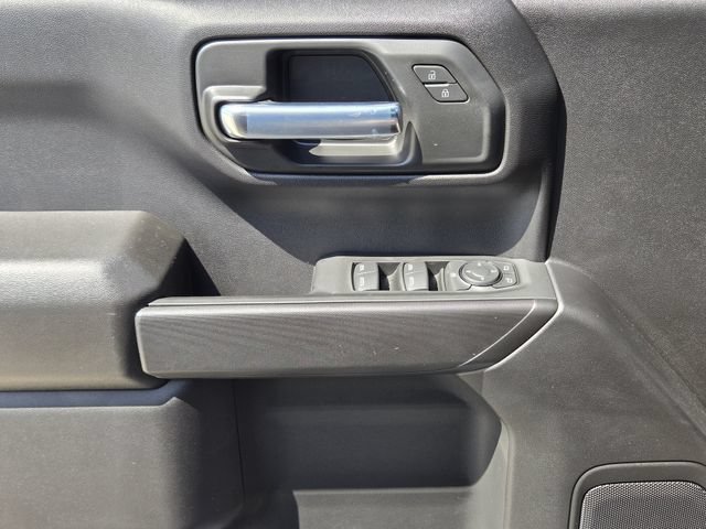 Used 2026 Chevrolet Silverado 1500 Custom w/ Turbomax Blackout Package RWD image 17