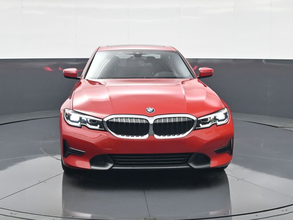 Used 2022 BMW 330i Sedan w/ Premium Package image 2