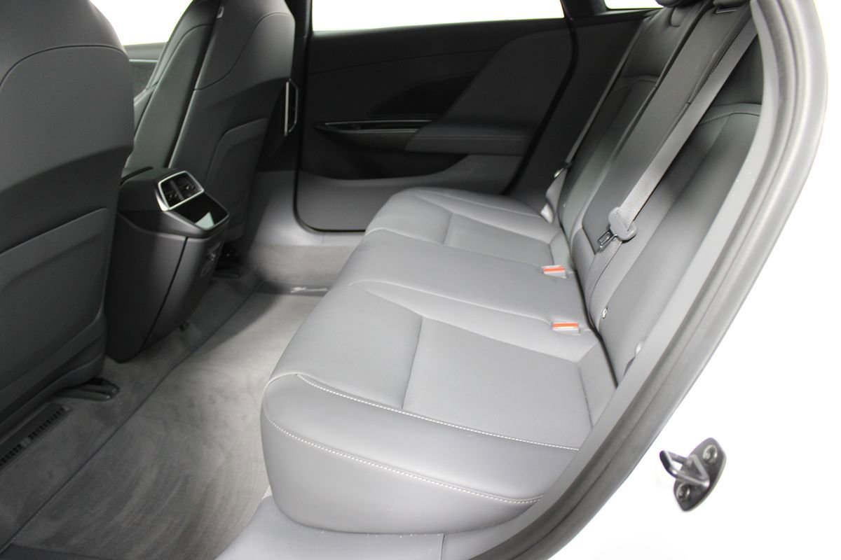 Used 2024 Lucid Air Pure image 27
