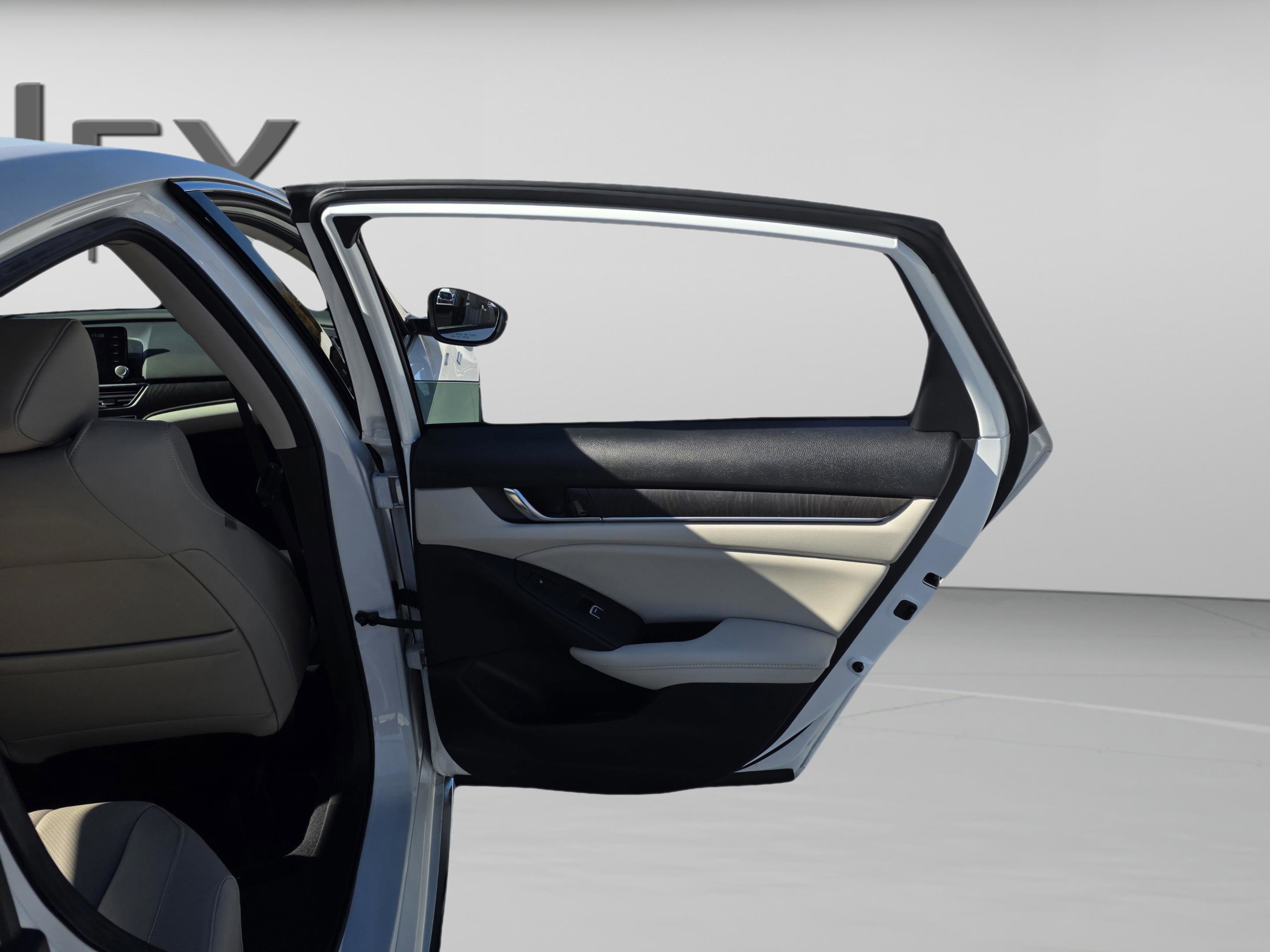 Used 2022 Honda Accord Touring image 26