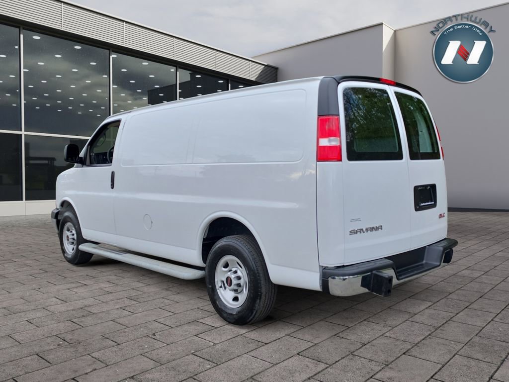 Used 2024 GMC Savana 2500 w/ Driver Convenience Package RWD image 3