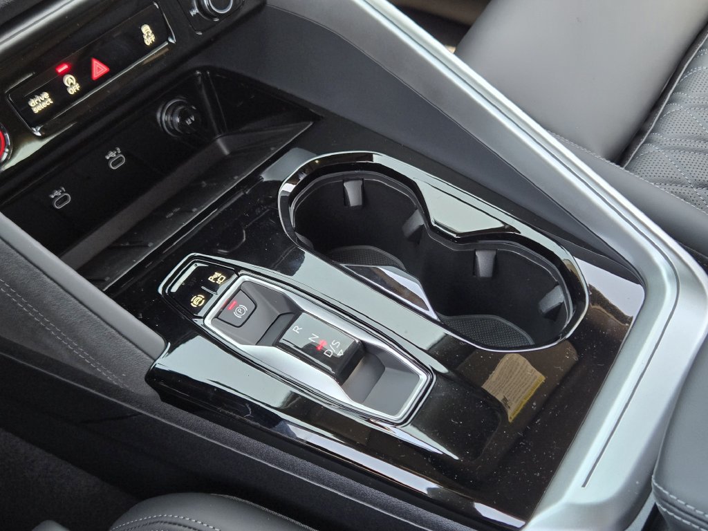 New 2026 Audi SQ5 Prestige AWD/4WD image 24