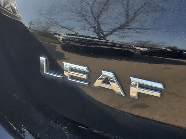 Used 2012 Nissan Leaf SL FWD image 27