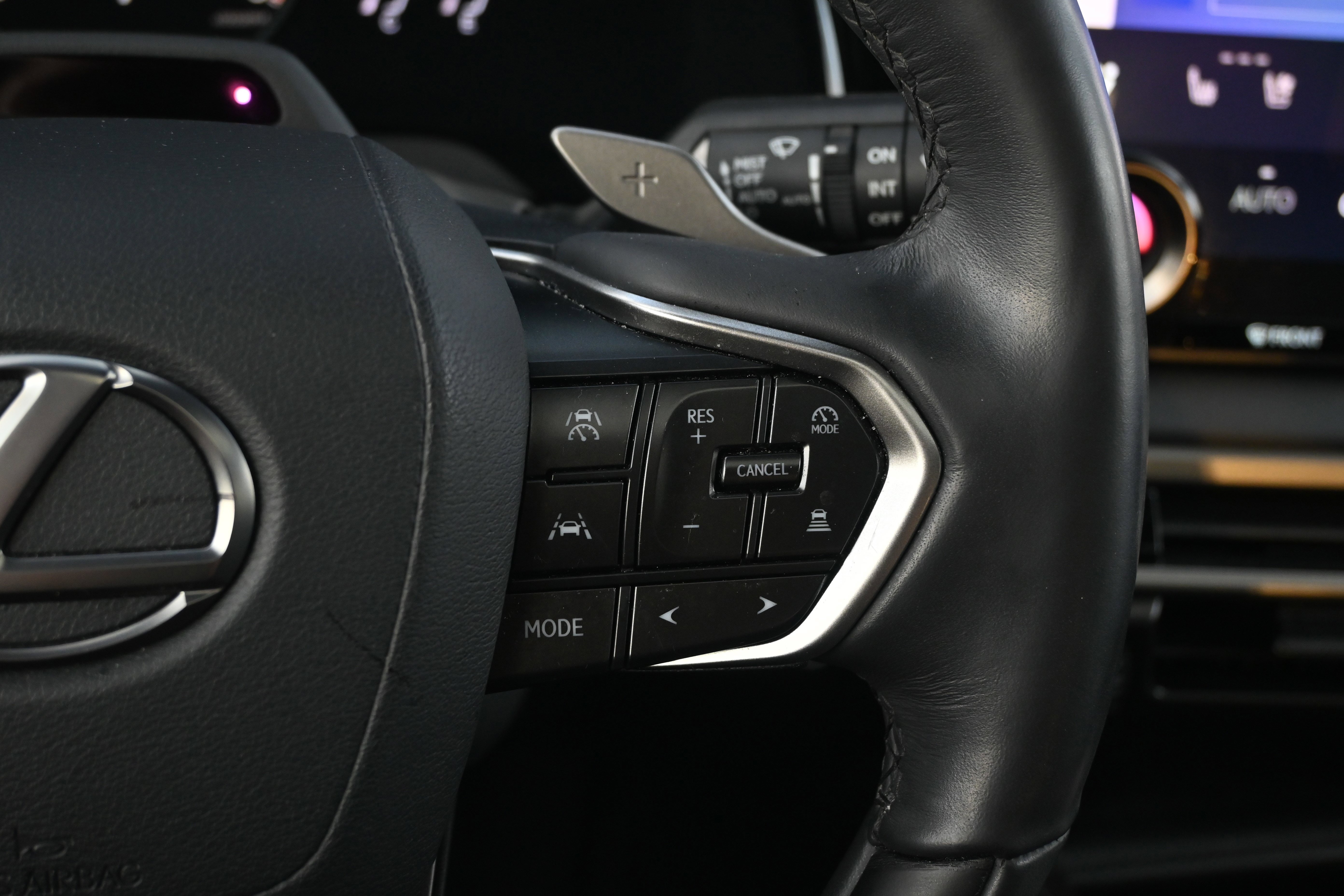 Used 2024 Lexus RX 350 Premium w/ Convenience Package image 31