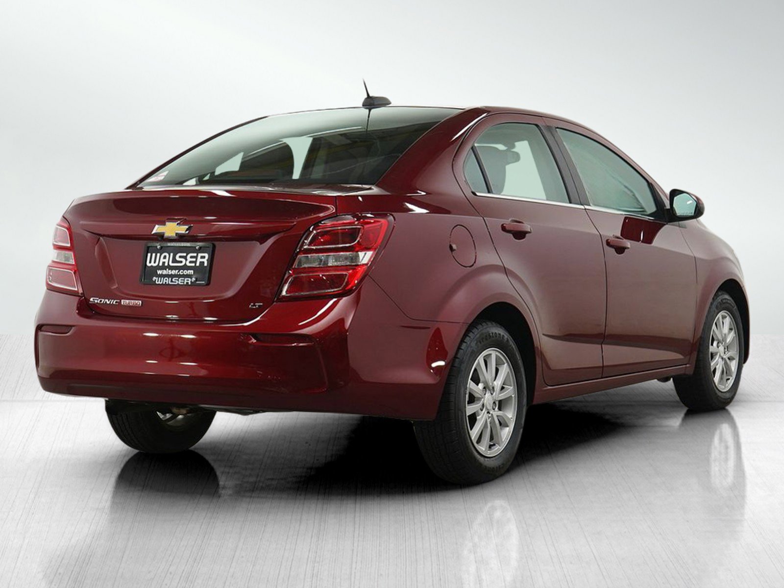 Used 2017 Chevrolet Sonic LT FWD image 5