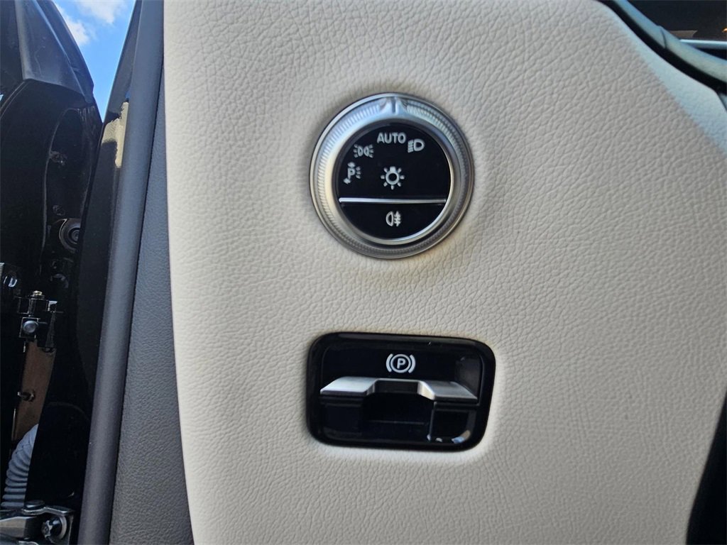 Certified 2024 Mercedes-Benz GLC 300 image 15