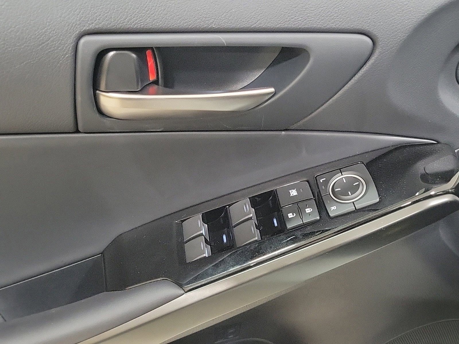 New 2025 Lexus IS 350 F Sport image 11