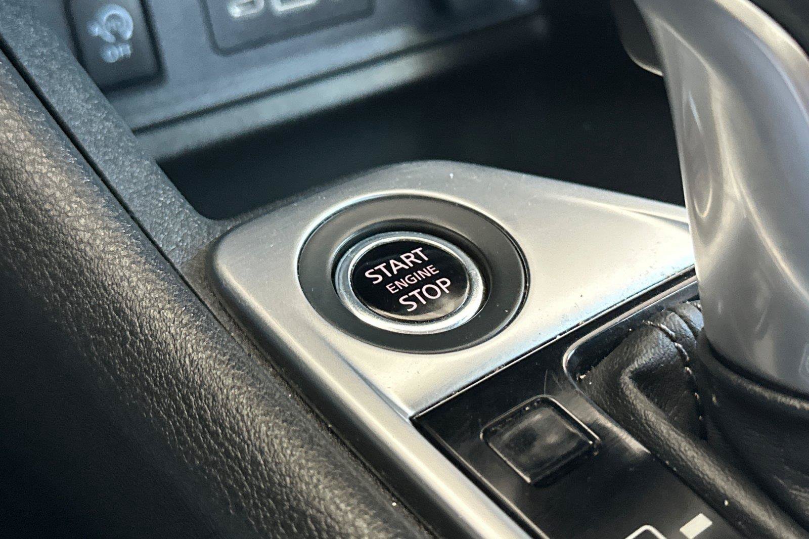 Certified 2025 Nissan Sentra SV FWD image 20