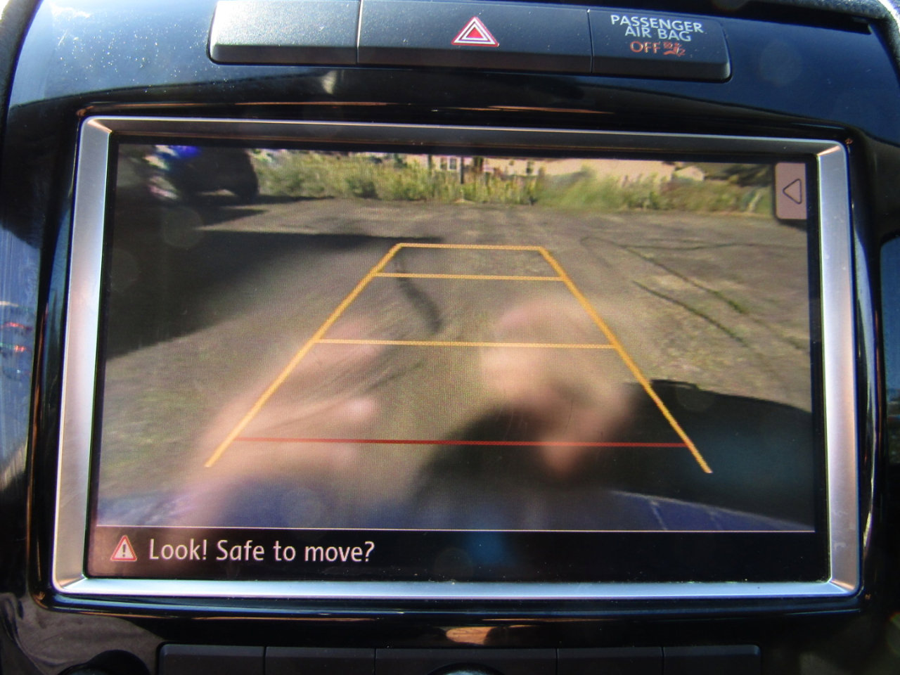 Used 2014 Volkswagen Touareg VR6 image 13