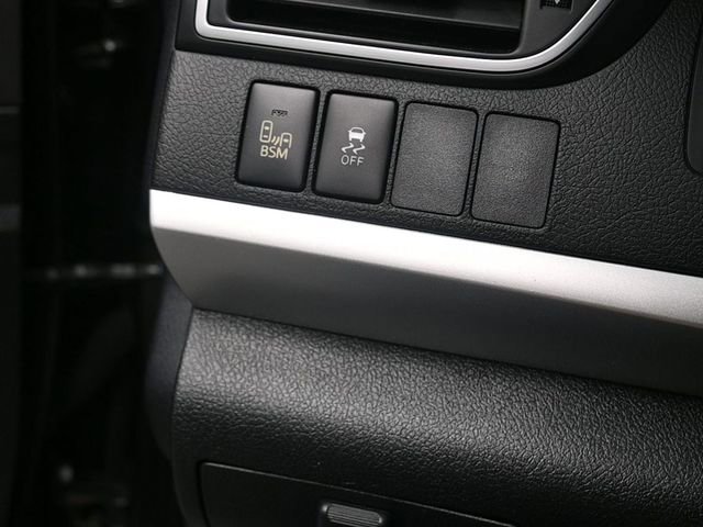 Used 2015 Toyota Camry XSE image 22