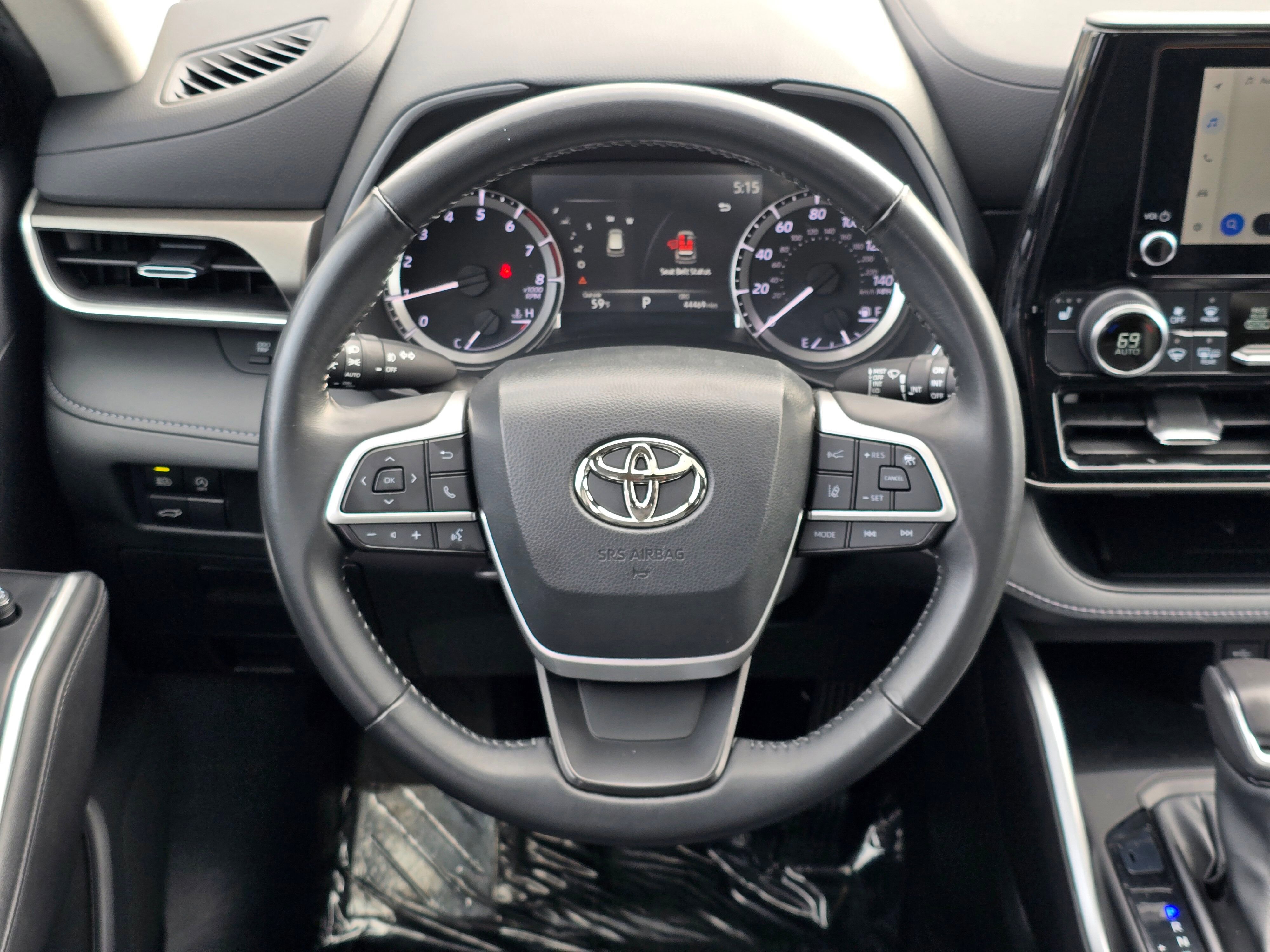 Used 2023 Toyota Highlander XLE AWD/4WD image 20