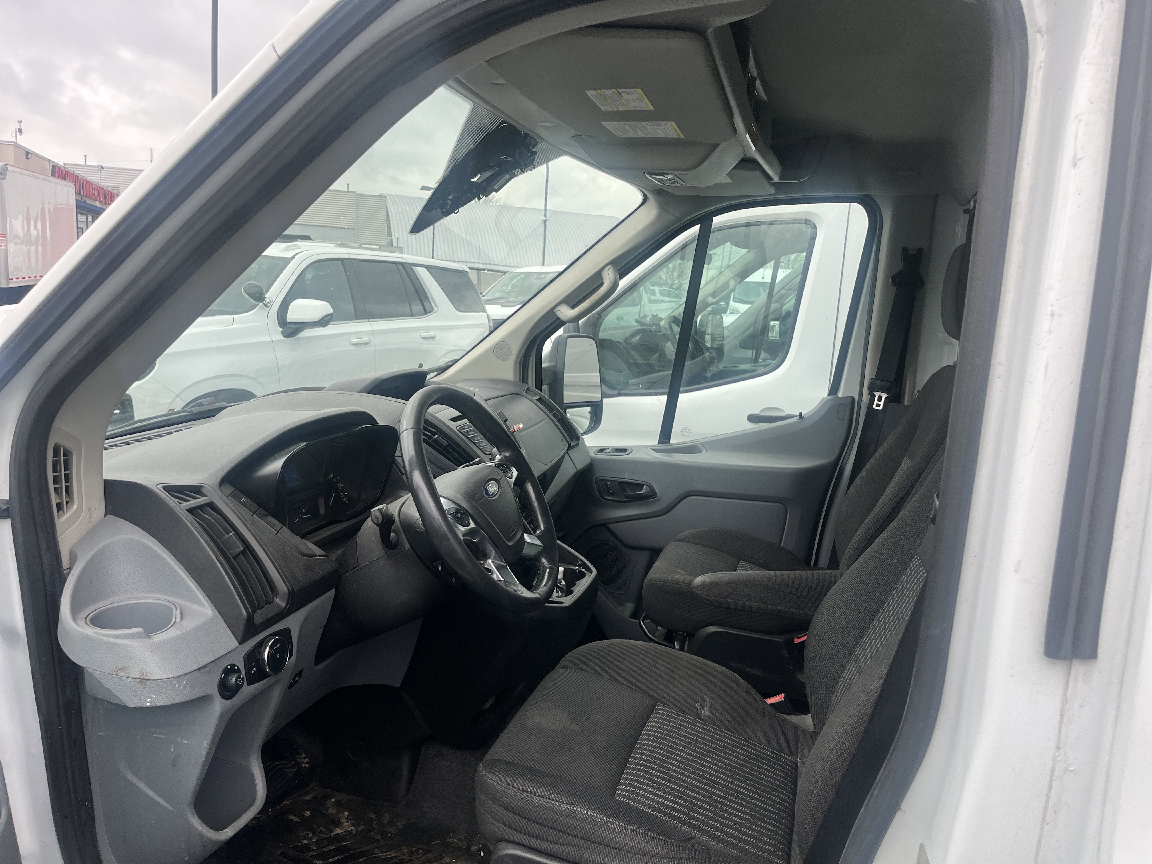 Used 2016 Ford Transit 350 156 DRW w/ Exterior Upgrade Package RWD image 11