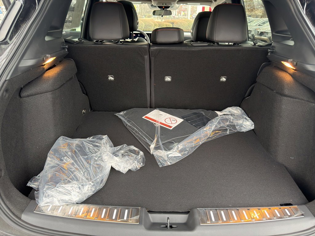 New 2026 Nissan Kicks SR w/ SR Premium Package image 31