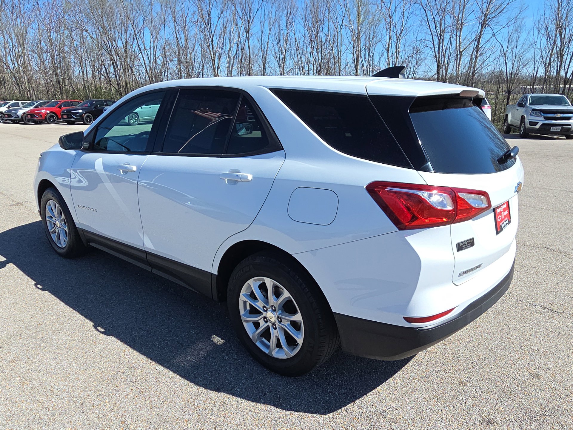 Used 2019 Chevrolet Equinox LS w/ LS Convenience Package image 6