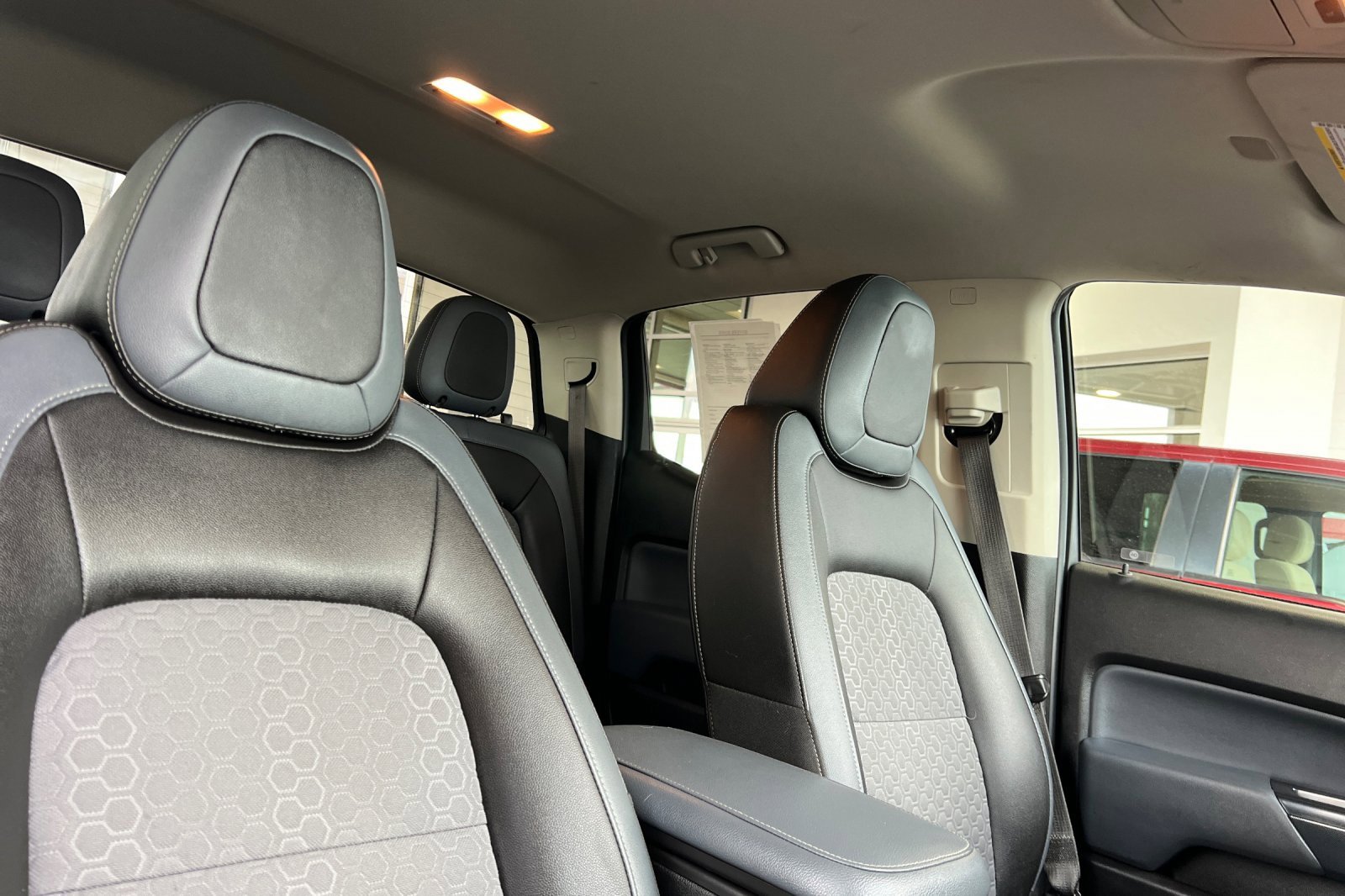 Used 2020 Chevrolet Colorado Z71 image 13