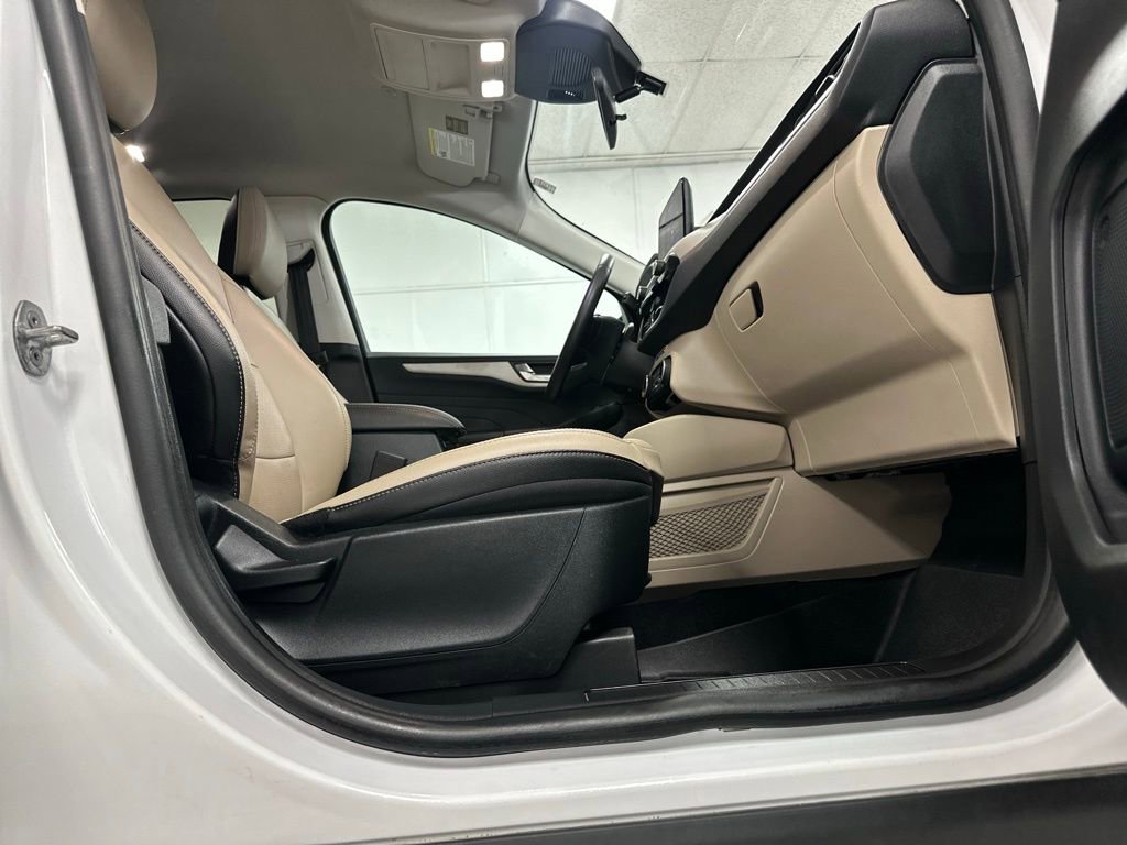Certified 2022 Ford Escape SEL FWD image 21