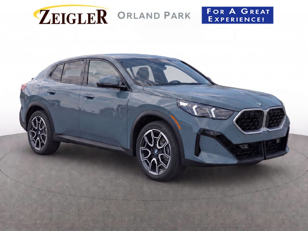 Used 2026 BMW X2 xDrive28i AWD/4WD image 1