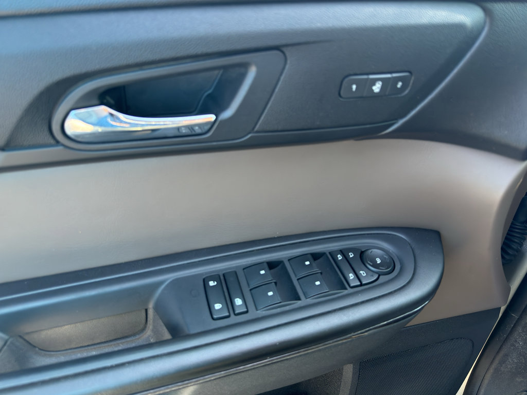 Used 2013 GMC Acadia SLT FWD image 11