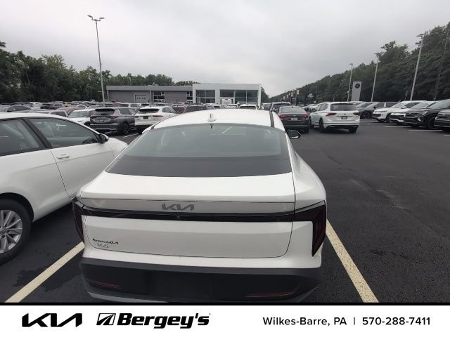 Certified 2025 Kia K4 FWD image 11