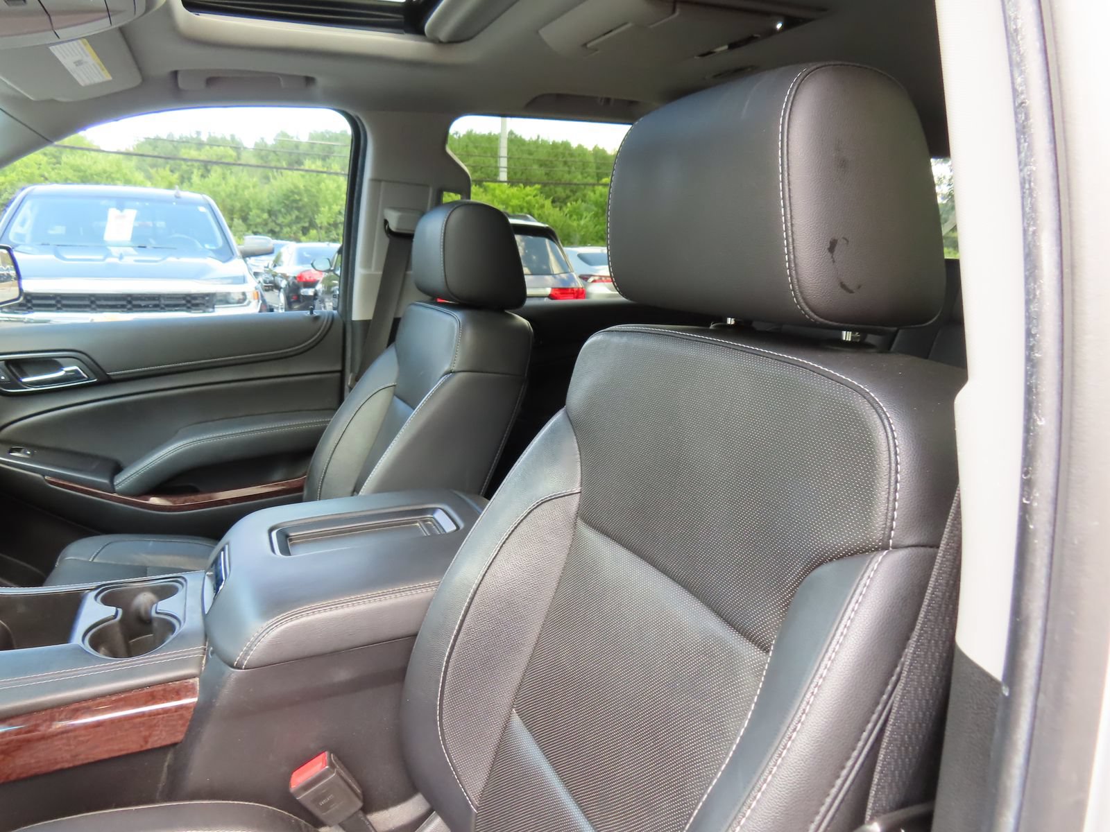 Used 2019 GMC Yukon XL SLT w/ Open Road Package AWD/4WD image 29