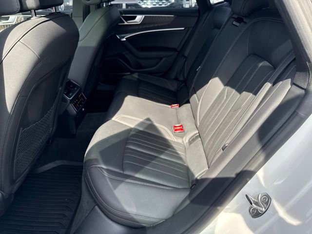Used 2021 Audi A7 e Premium Plus w/ Executive Package AWD/4WD image 26