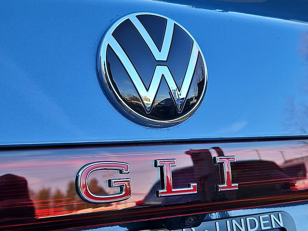 Certified 2025 Volkswagen Jetta GLI Autobahn image 29