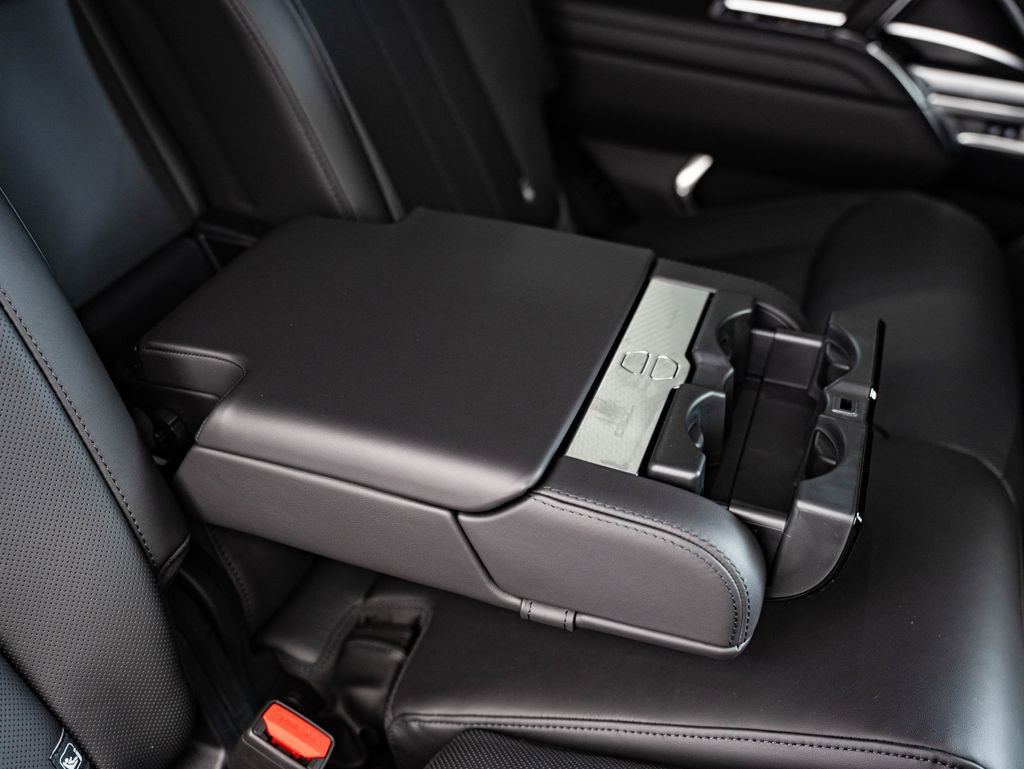 New 2026 Land Rover Range Rover Long Wheelbase SE AWD/4WD image 45