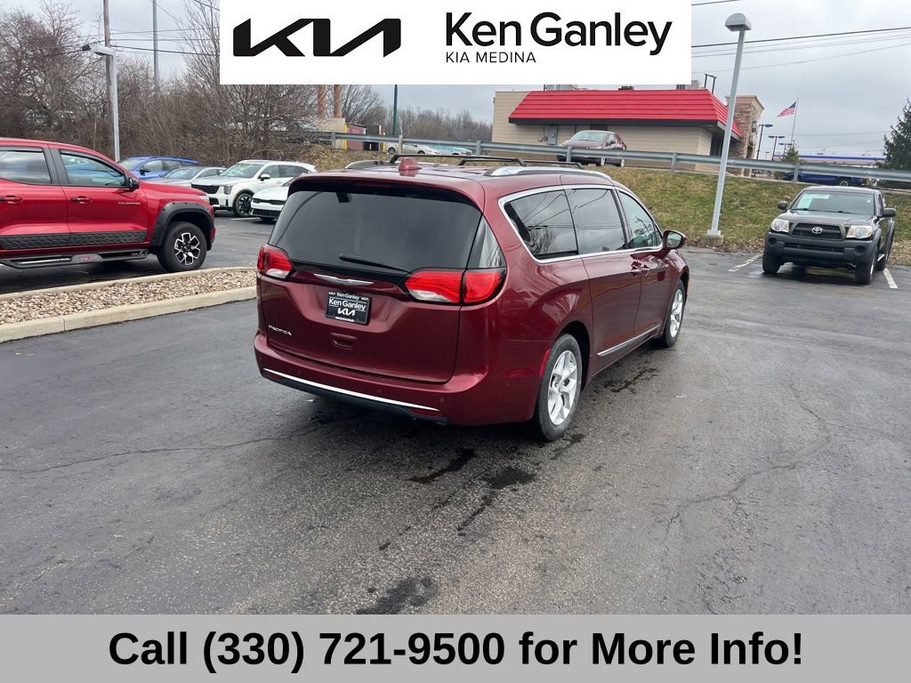 Used 2017 Chrysler Pacifica Touring-L Plus w/ Advanced Safetytec Group image 10