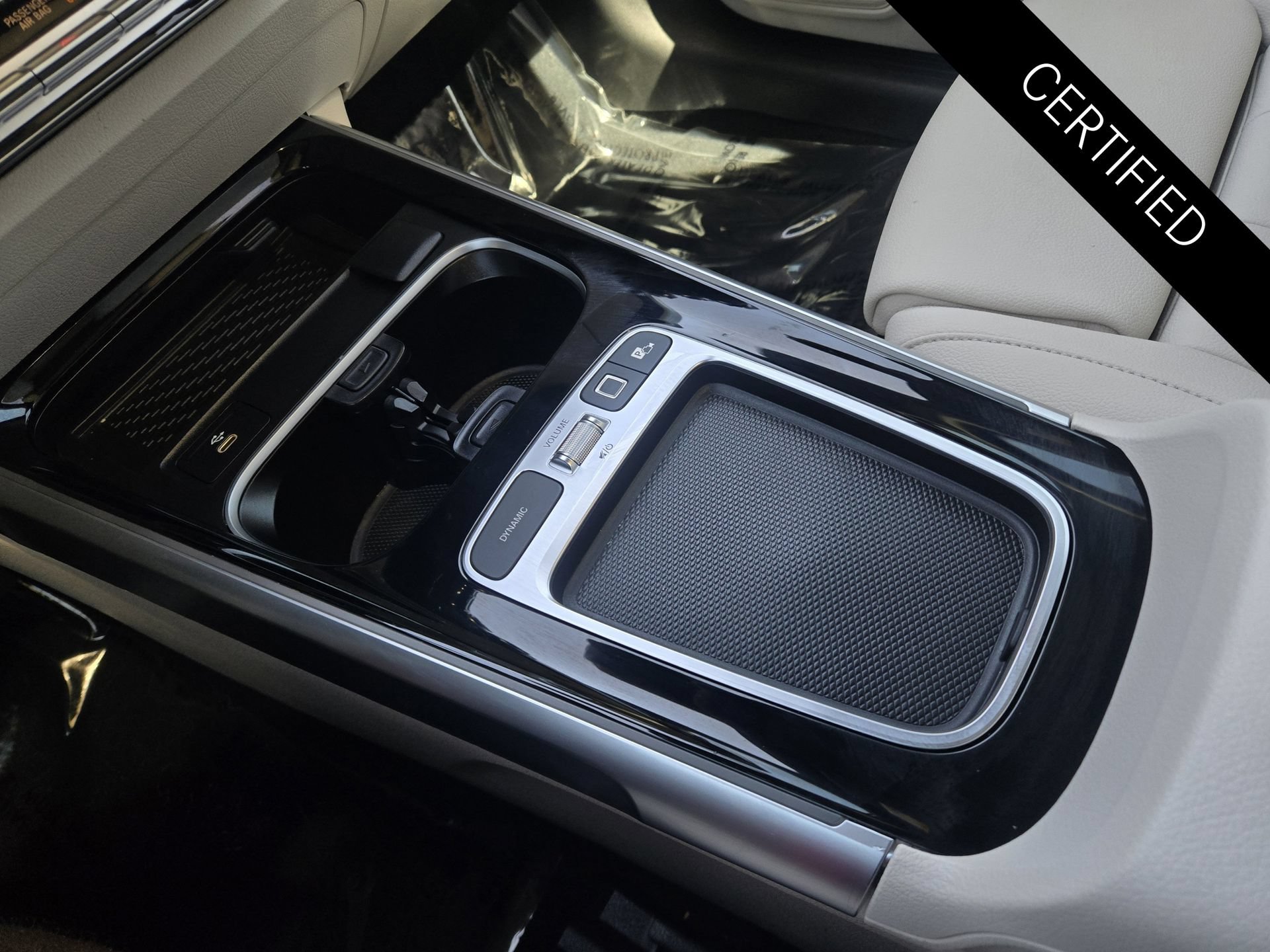 Used 2025 Mercedes-Benz EQB 300 4MATIC image 19