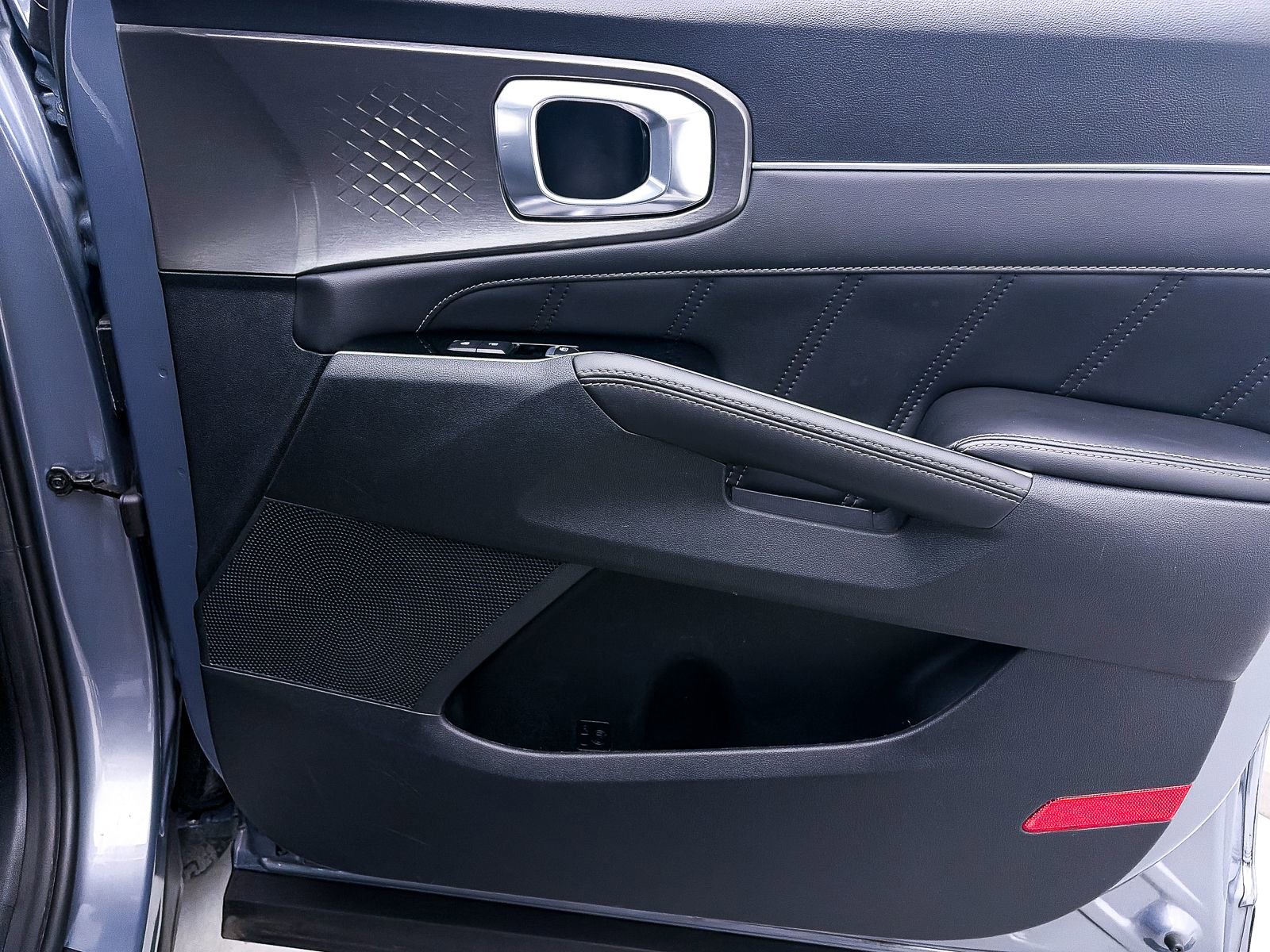 Certified 2023 Kia Sorento SX image 35