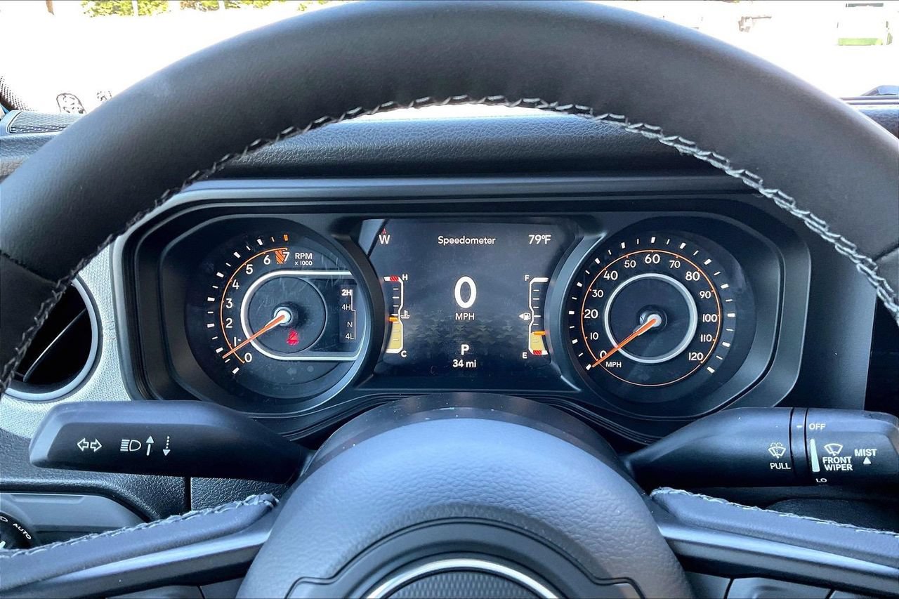 New 2026 Jeep Gladiator Sport AWD/4WD image 10