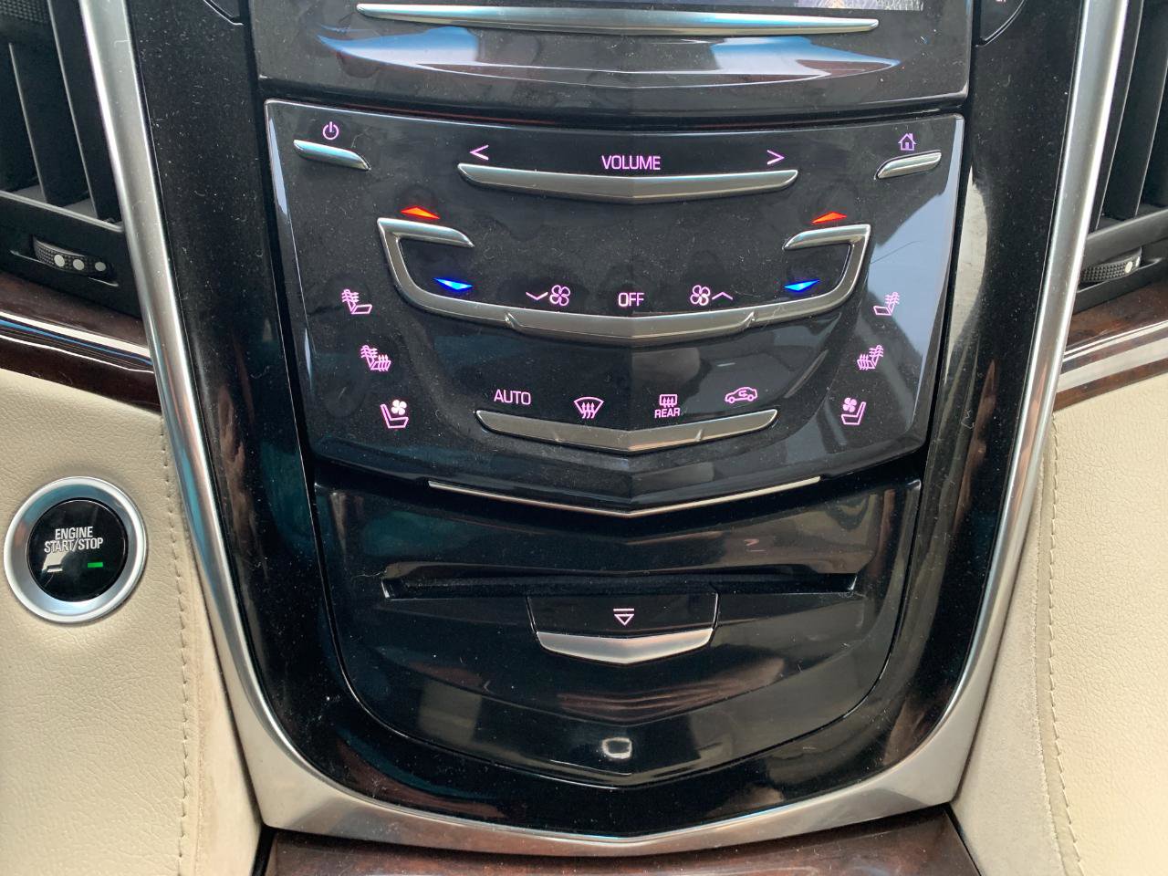 Used 2015 Cadillac Escalade ESV Premium image 22