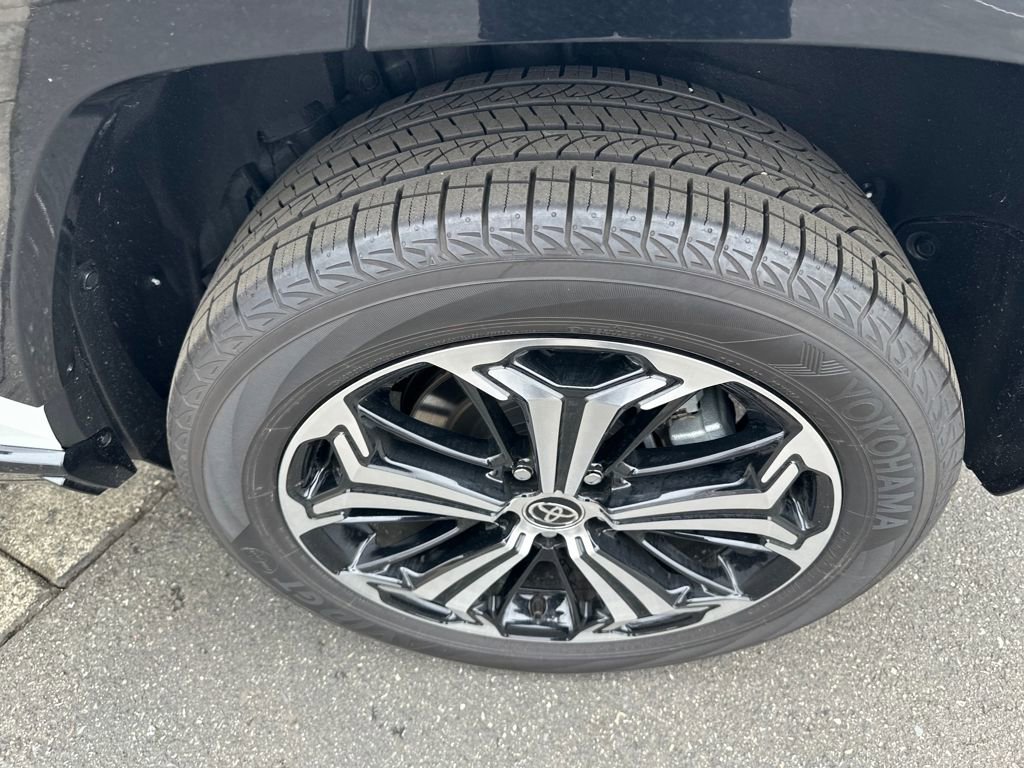 Used 2025 Toyota RAV4 XSE w/ Weather Package image 27