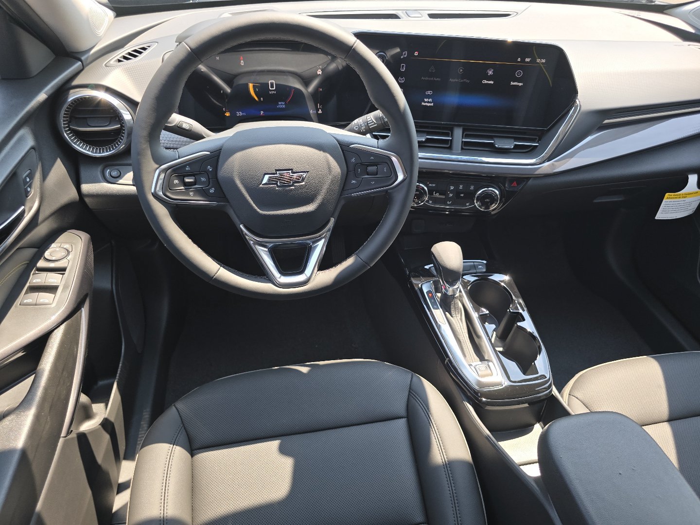 New 2026 Chevrolet Trax ACTIV w/ Driver Confidence Package FWD image 14