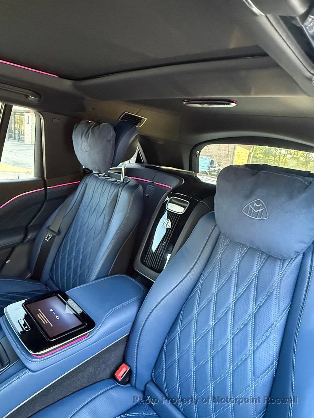 Used 2025 Mercedes-Benz Maybach GLS 600 4MATIC image 12