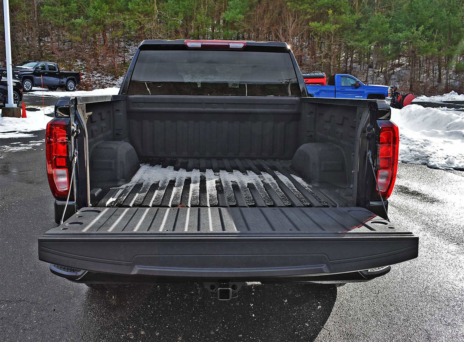 Used 2023 GMC Sierra 1500 Elevation image 7