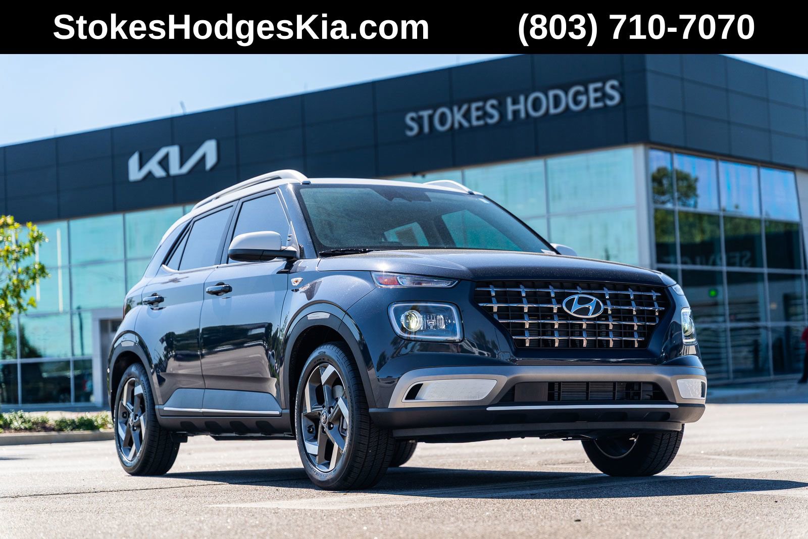Used 2025 Hyundai Venue Limited FWD image 1