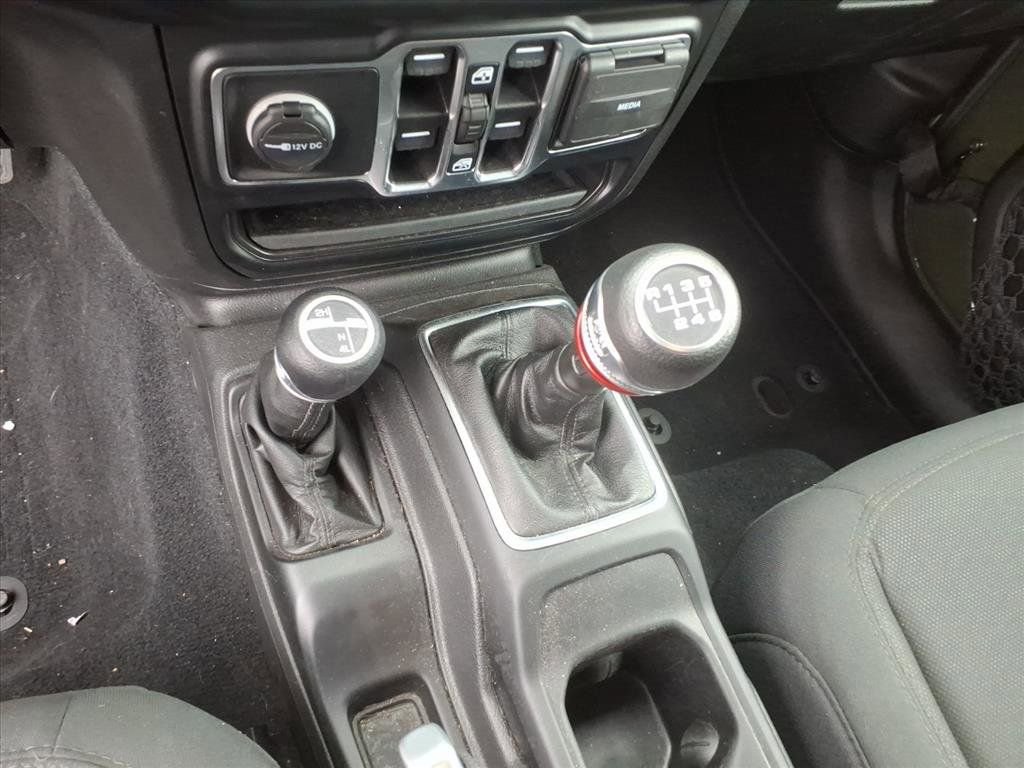 Used 2021 Jeep Wrangler Unlimited Sport image 32