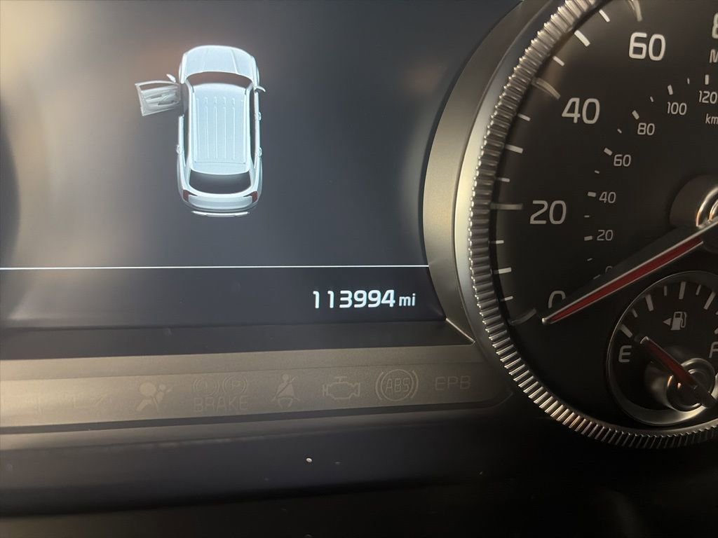 Used 2022 Kia Telluride SX w/ SX Prestige Package image 5